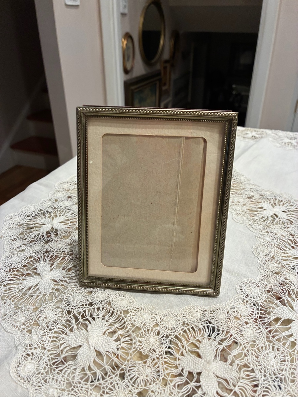 Vintage Classic Brass-Tone Photo Frame
